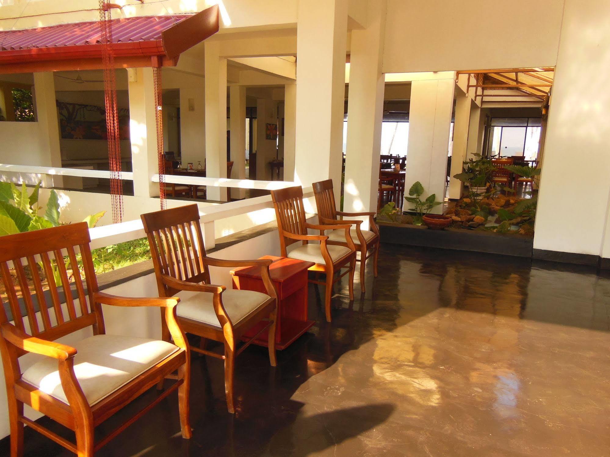 Sanmali Beach Hotel Marawila Exterior foto