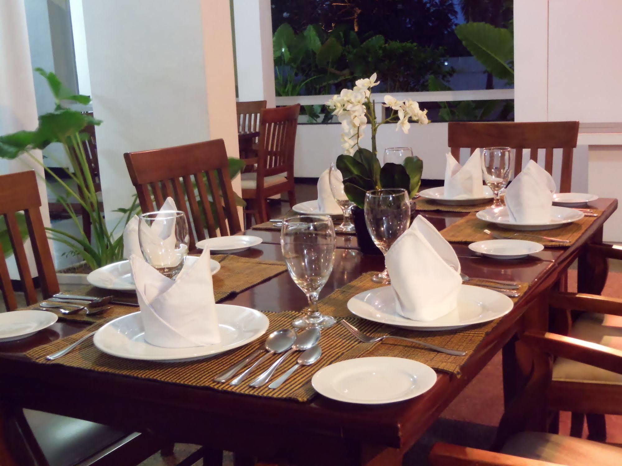 Sanmali Beach Hotel Marawila Exterior foto