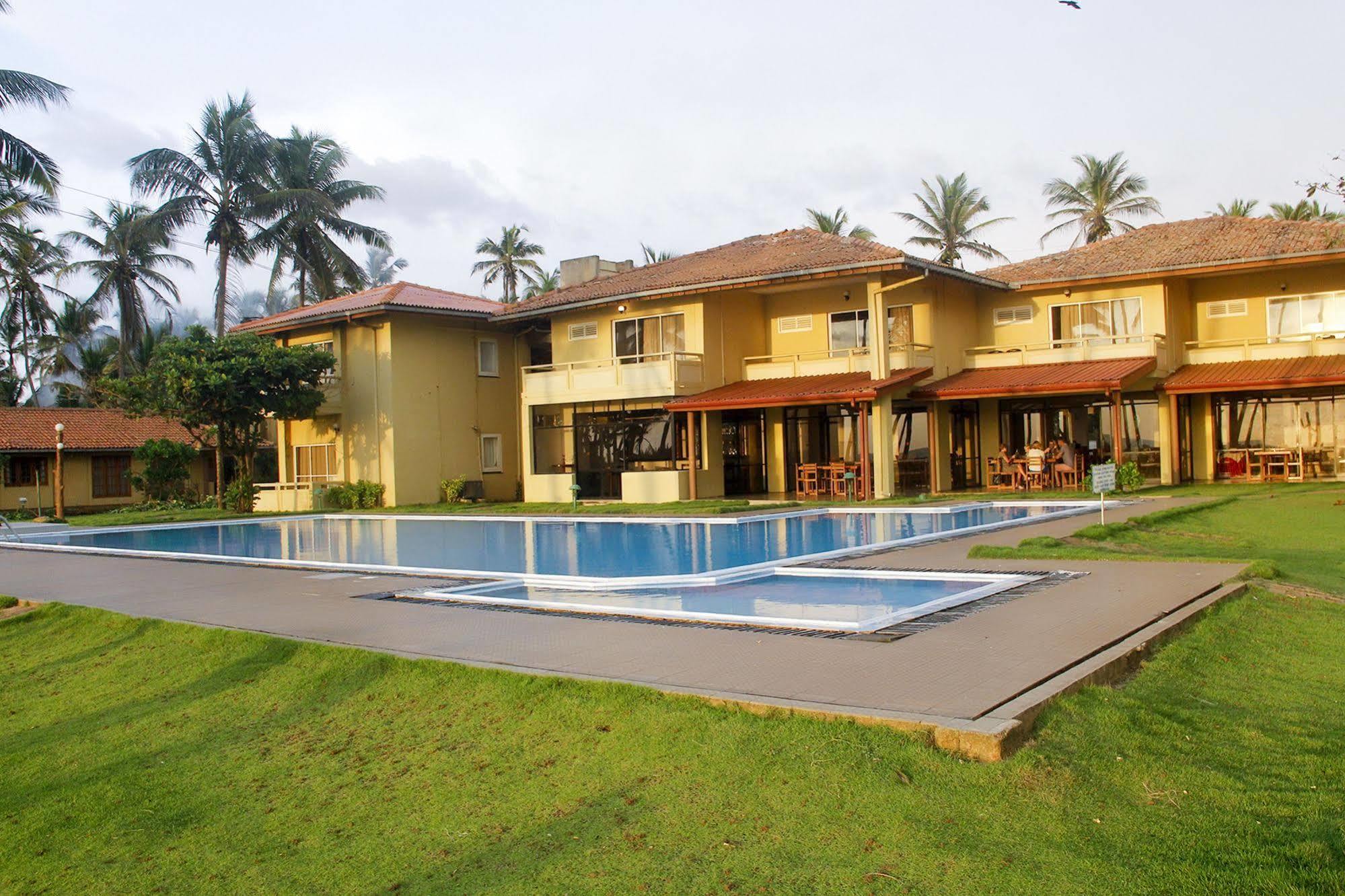 Sanmali Beach Hotel Marawila Exterior foto